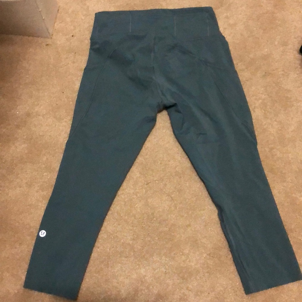 Size 6 Lululemon Fast and Free Crop Nulux Capri